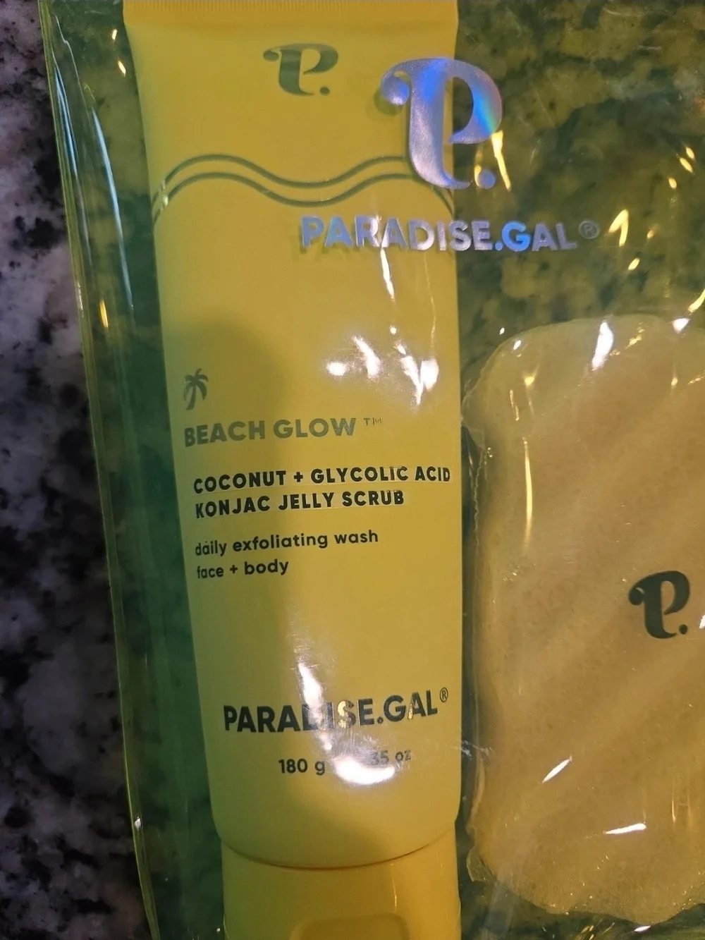 Paradise.GAL Beach Glow Coconut + Glycolic Acid Konjac Jelly Scrub Set